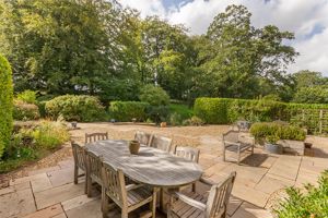 Photo 25- click for photo gallery